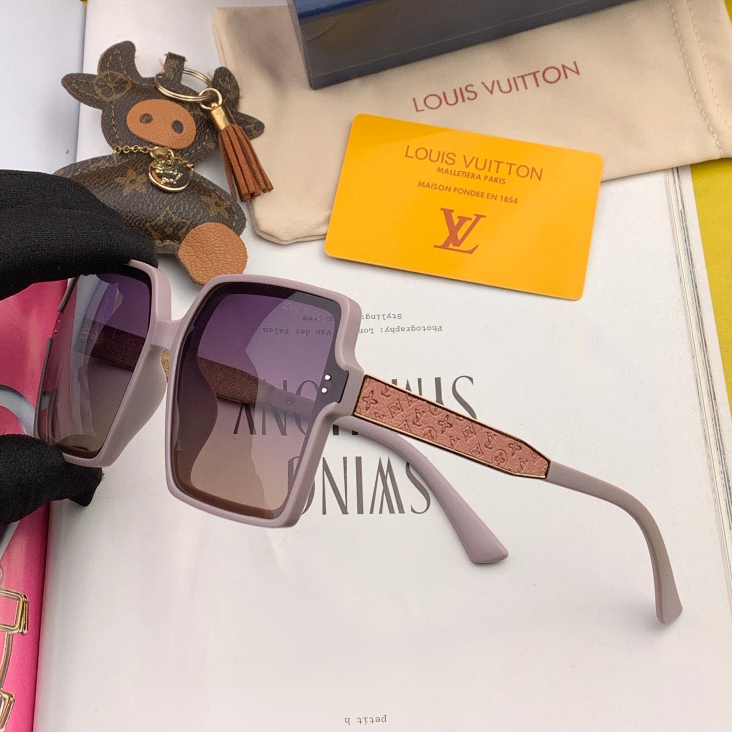 LOUIS VUITTON SQUARE SUNGLASSES L1577 IN ACETATE