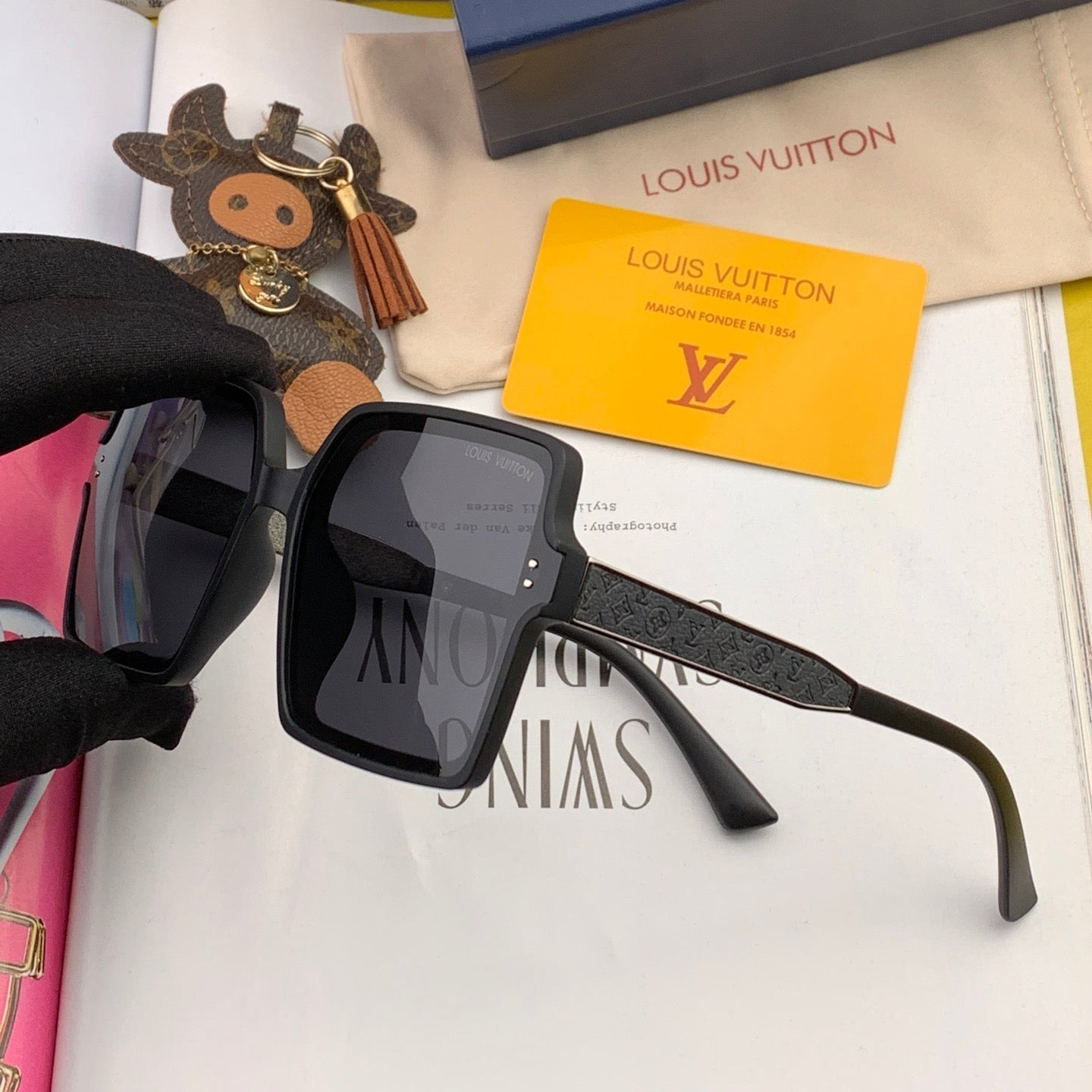 LOUIS VUITTON SQUARE SUNGLASSES L1577 IN ACETATE