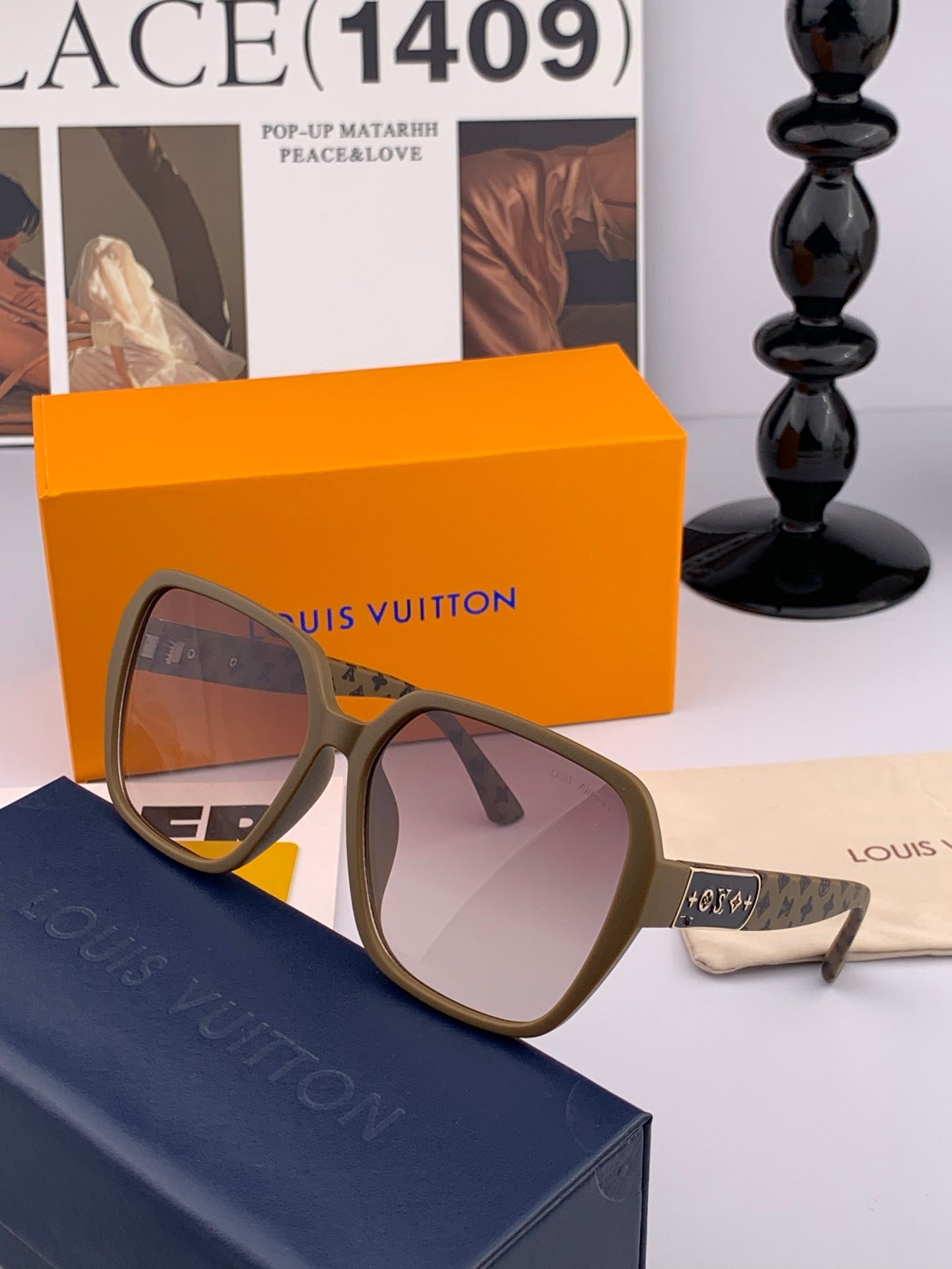 LOUIS VUITTON SIGNATURE ROUND SUNGLASSES L3305 IN ACETATE