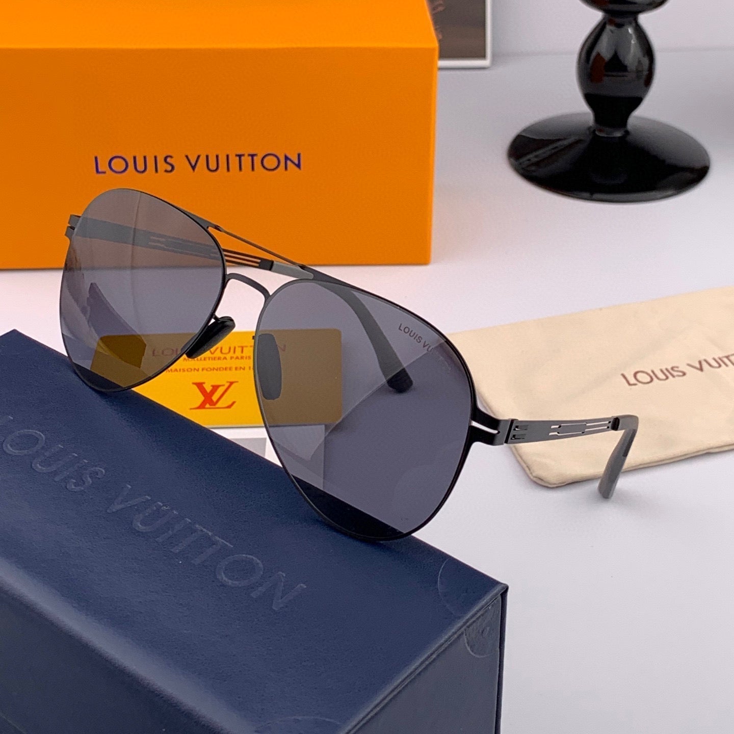 LOUIS VUITTON PILOT SUNGLASSES L169 IN METAL