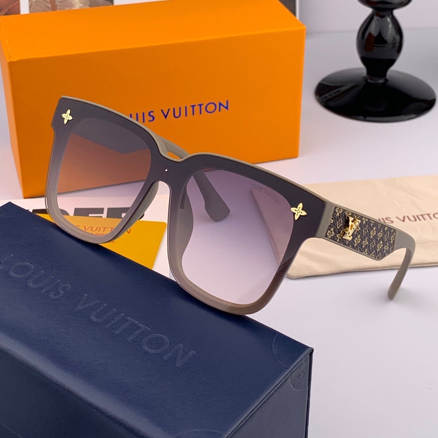 LOUIS VUITTON SQUARE ROUND SUNGLASSES L6303 IN ACETATE
