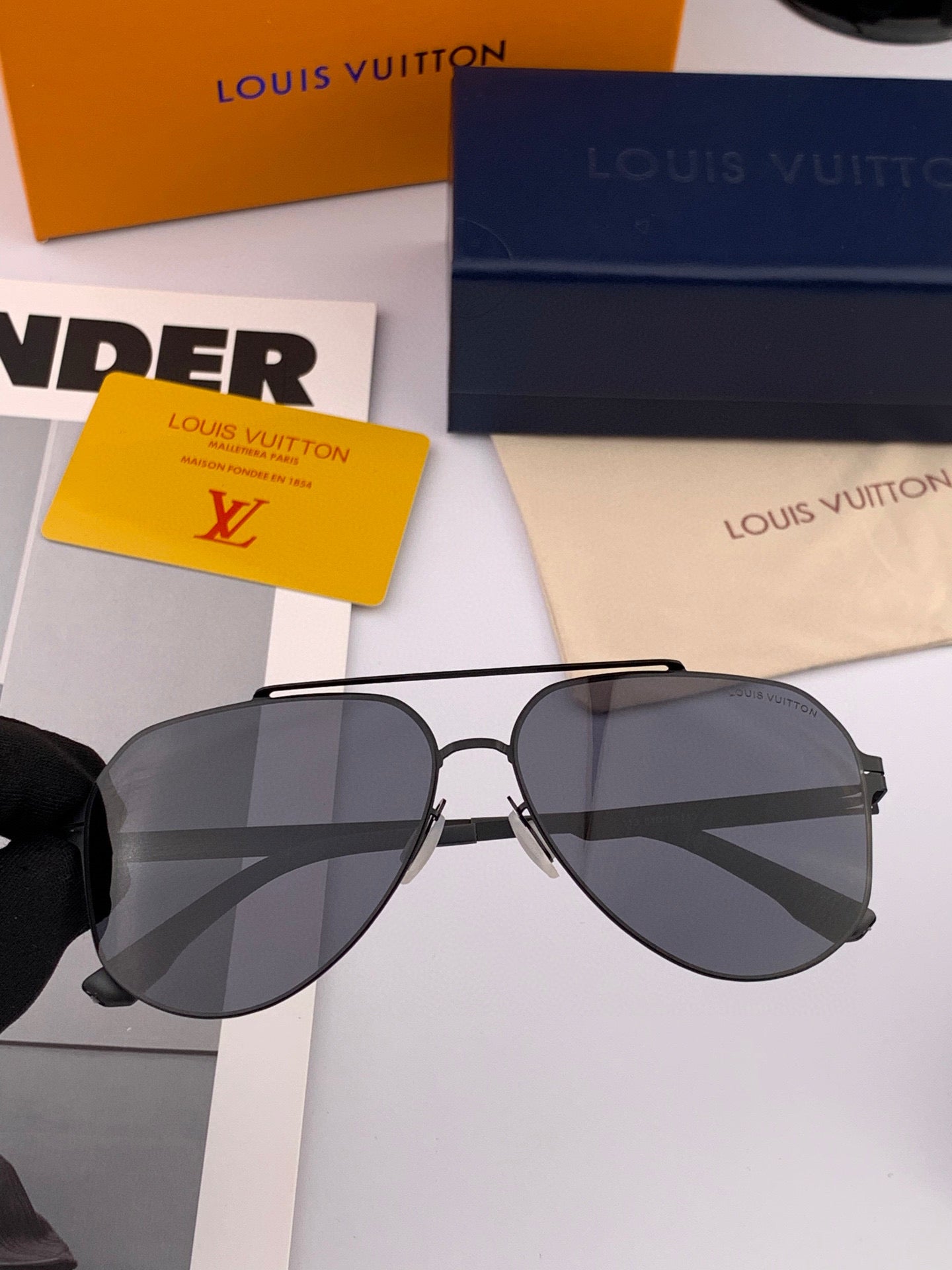 LOUIS VUITTON PILOT SUNGLASSES L311 IN METAL