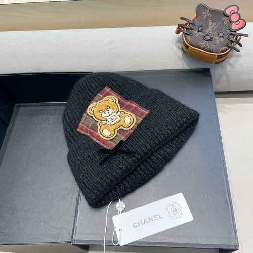 CHANEL BEANIE HAT IN BLACK WOOL WITH BOW 421254