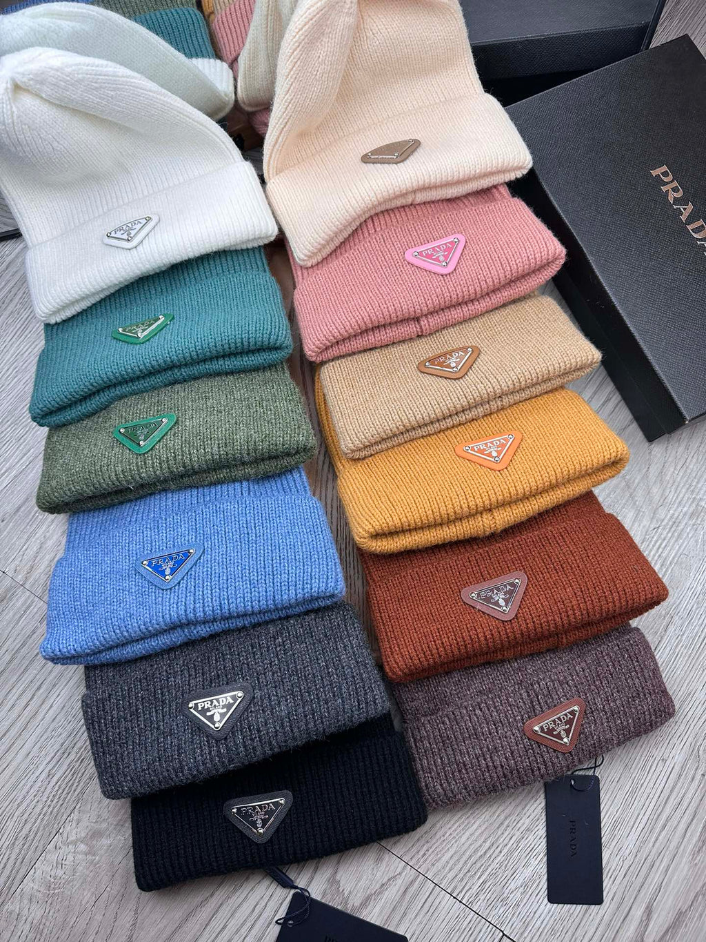 PRADA BEANIE HAT IN TEAL GREEN WOOL 332392